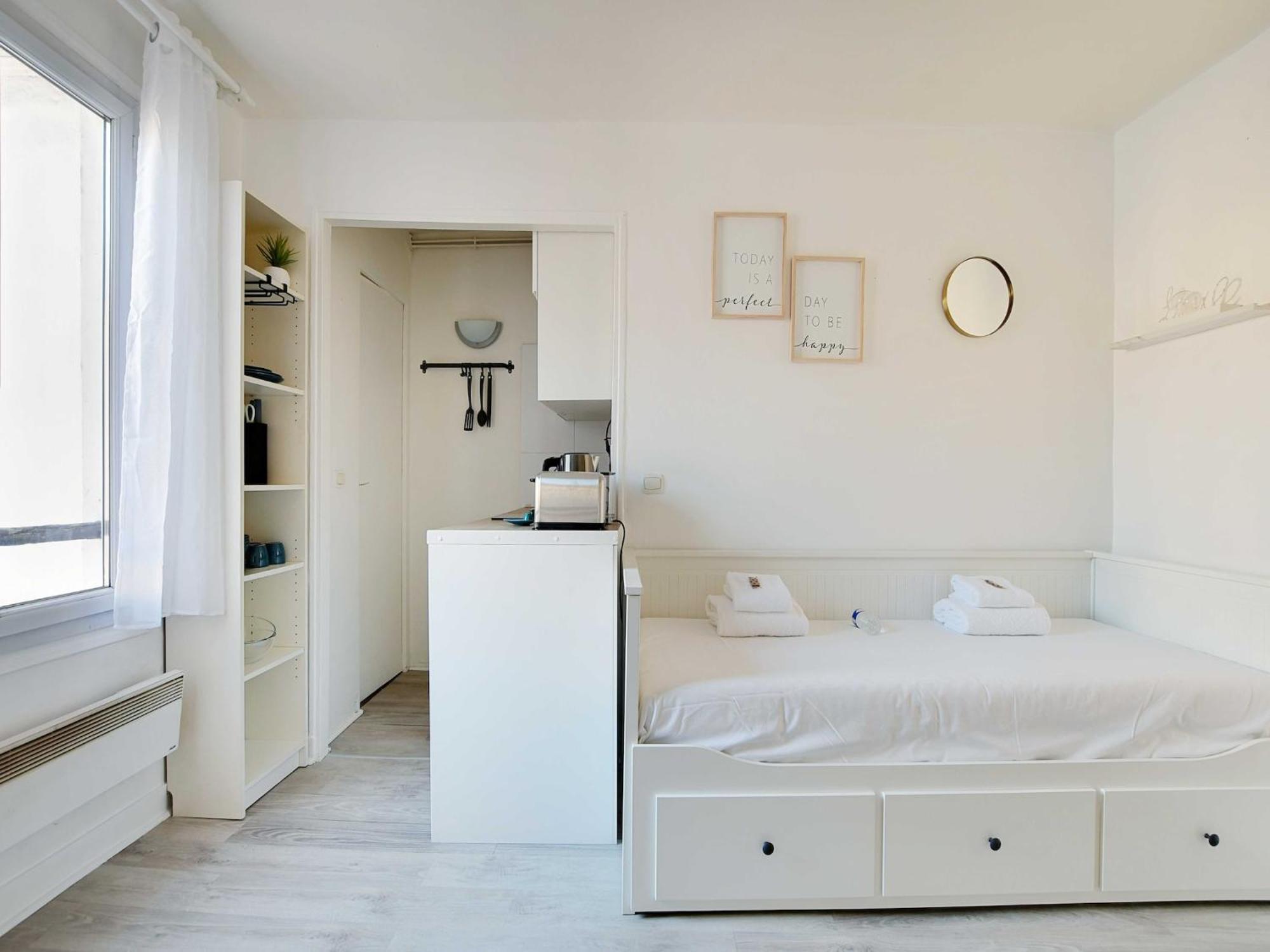 Modern - 2p - Faubourg Saint Antoine 11th Arr